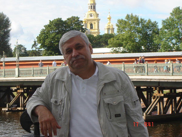 Сергей Суравцов