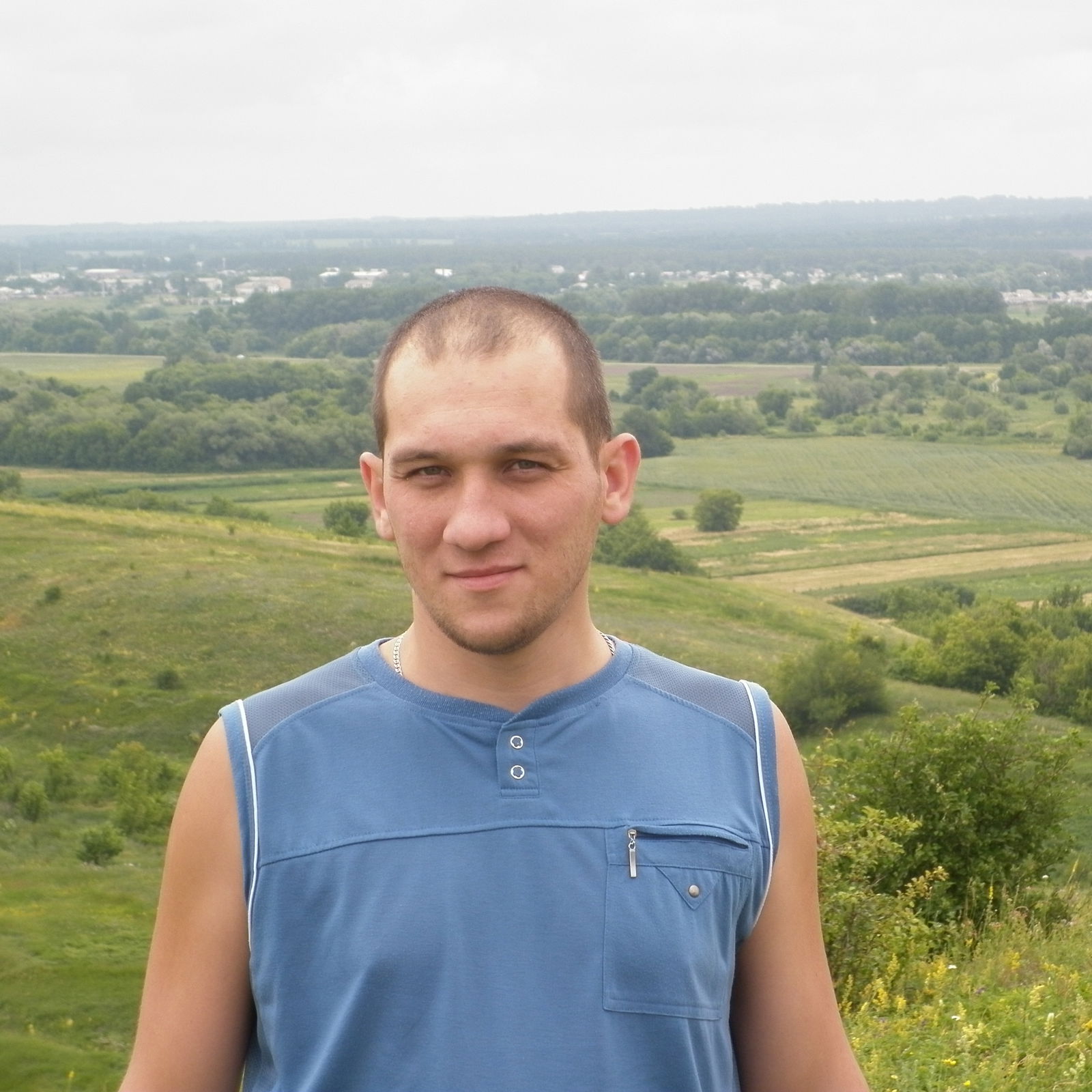 Александр Дрожжин