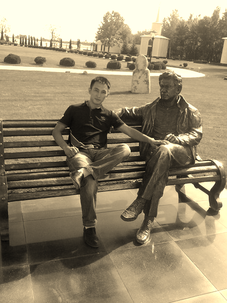 Алишер Толубаев