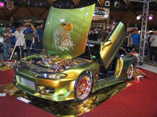 Илья Олейник