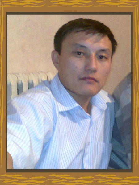 Такен Сакауов