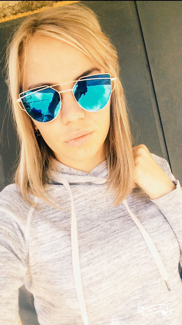 Женечка Капралова)))))