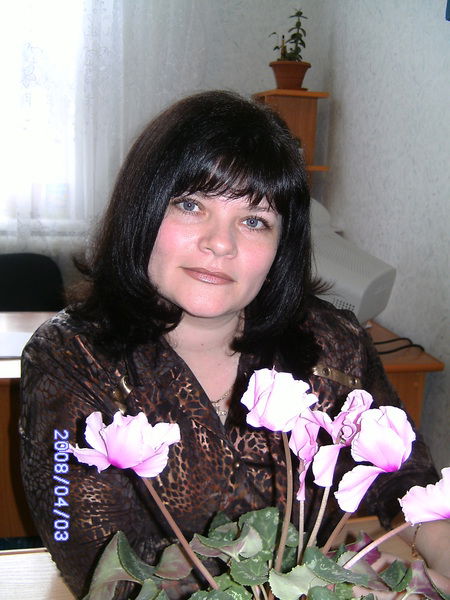 Яна Довгенко