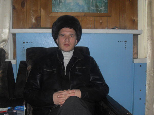 Денис Бондарев