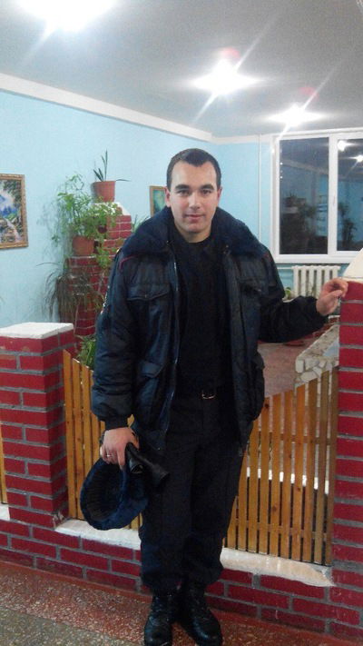 Сергей Тихонов