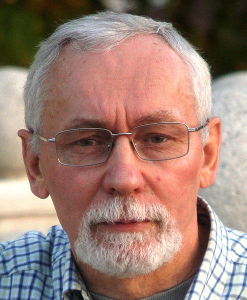 Анатолий Степанов