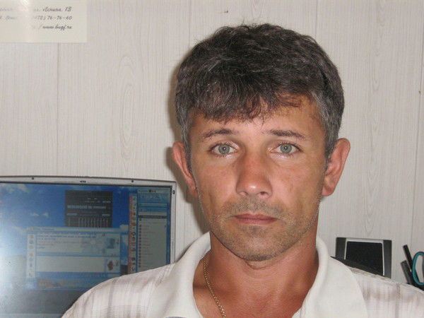 Владимир Степанов