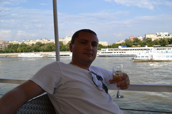 Артем Веретик