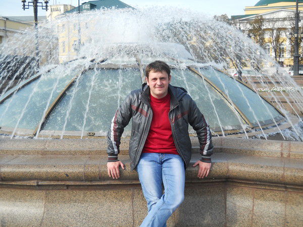 Илья Захаров