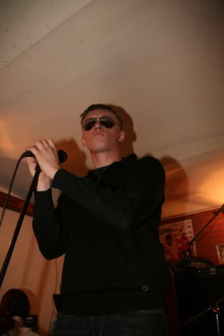 Артём Леонов