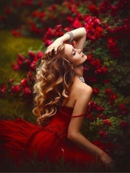 Айым Искакова