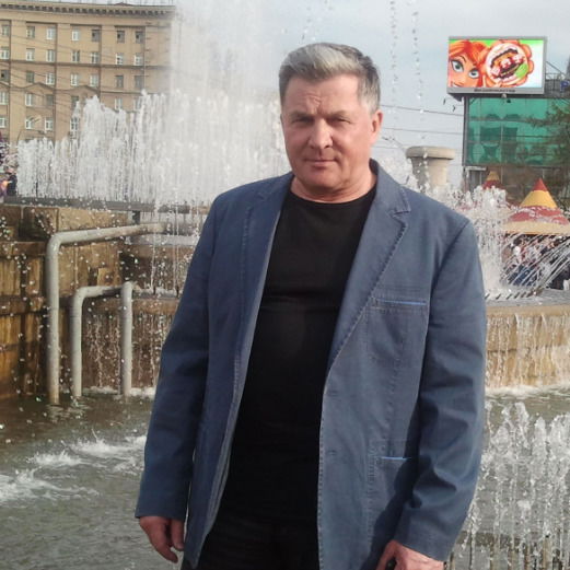 Евгений Иванов