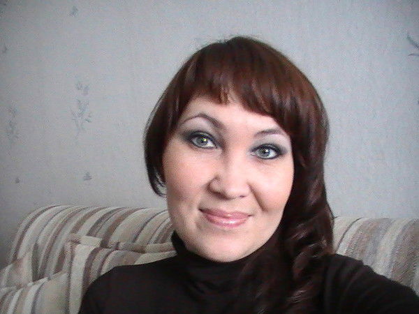 Эля Печеницына