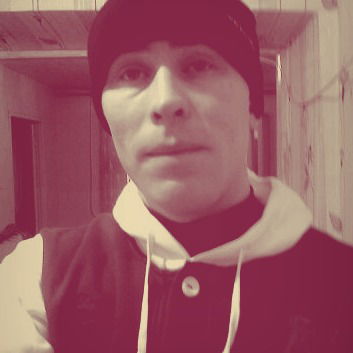 Саша Иванов