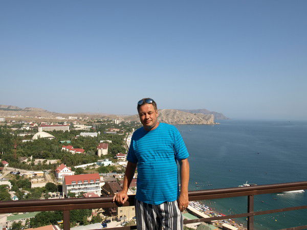 Игорь Болгарь