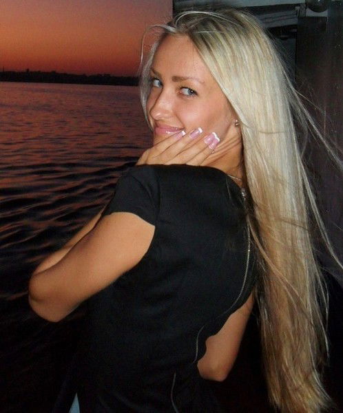 Юля Аксютина