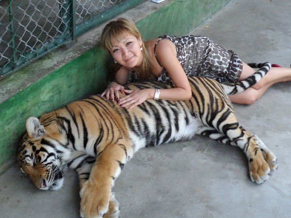 Нургуль Абулхатаева