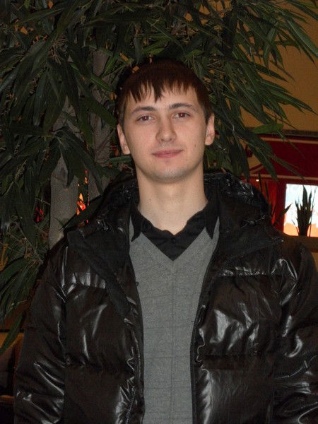 Андрей Романенко