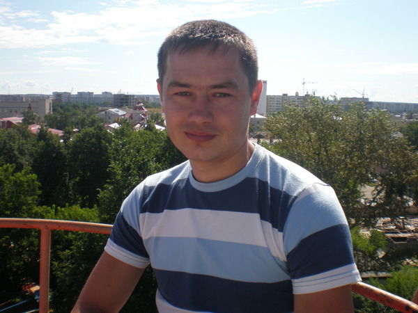 Евгений Исаев