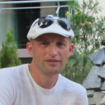 Андрей Стамов