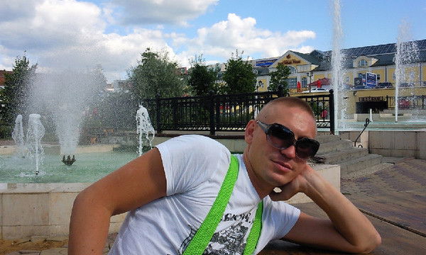 Александр Жуков