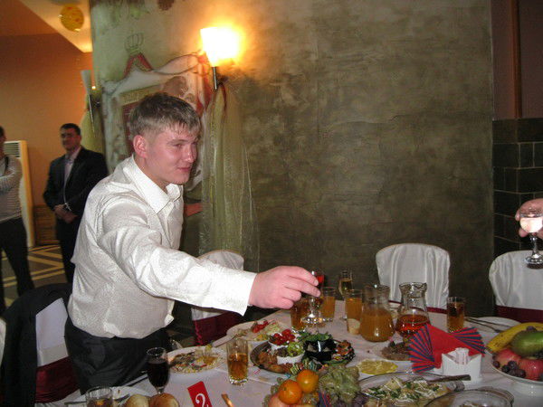 Рома Мирошниченко