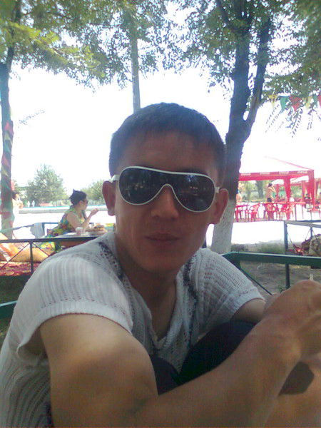 Нурхат Аманов