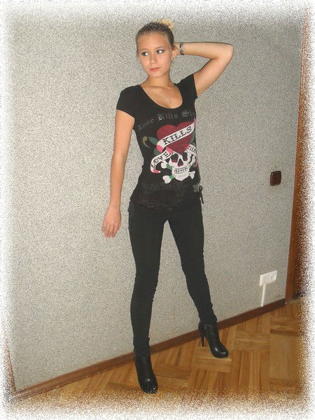 Лерочка Кошкарова