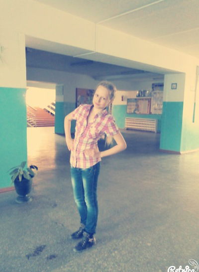 Маша Попова