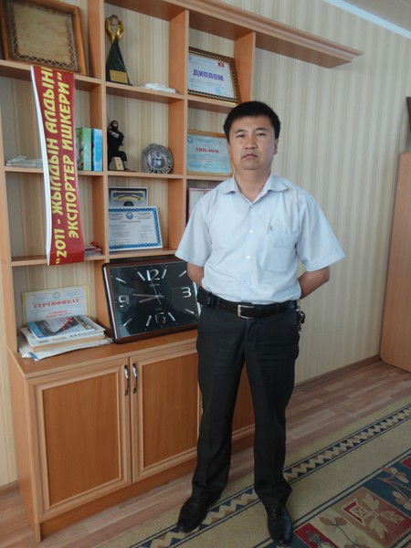 Турат Бекмурзаев