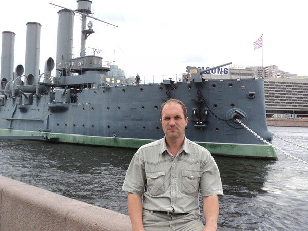 Влад Гузеев