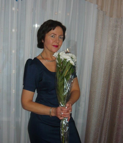 Лариса Гладущенко