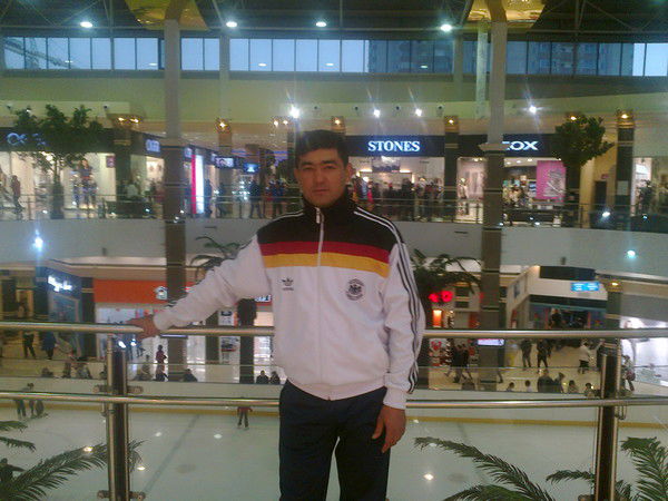 Дильшод Нажмидинов