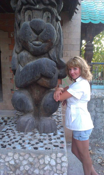 Елена Рогозян