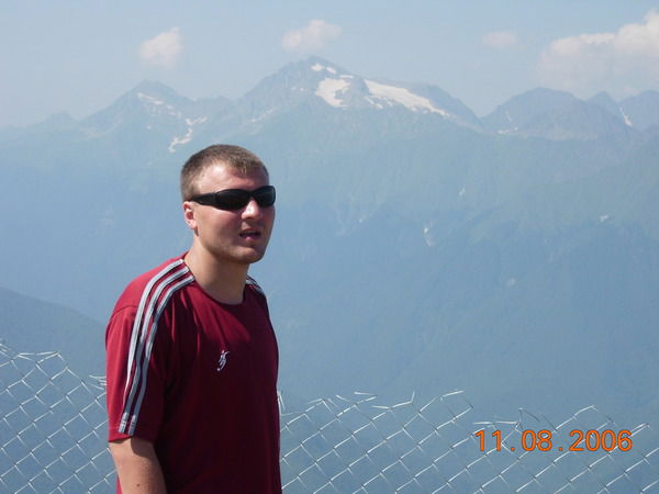 Максим Изотов