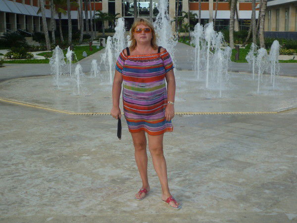 Елена Попова