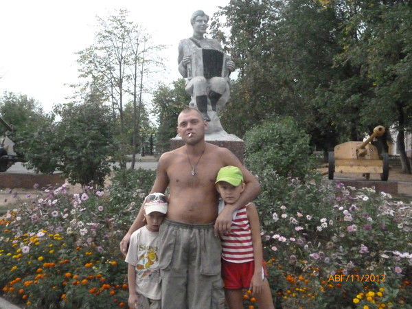 Артёмий Петухов