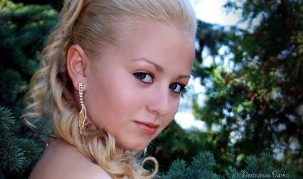 Елена Плужнова