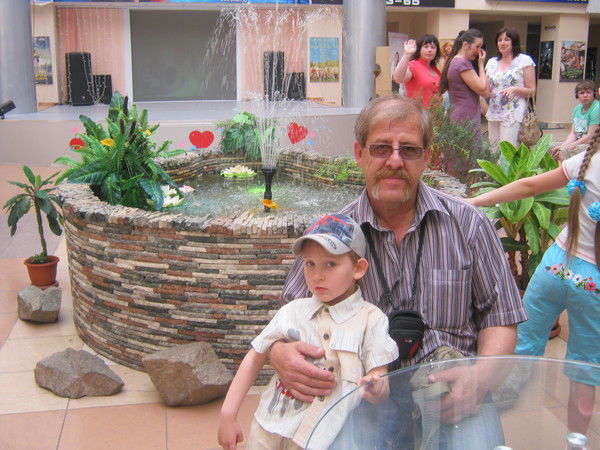 Геннадий Яковец