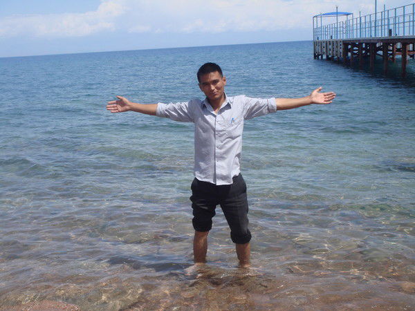 Адилет Макешов