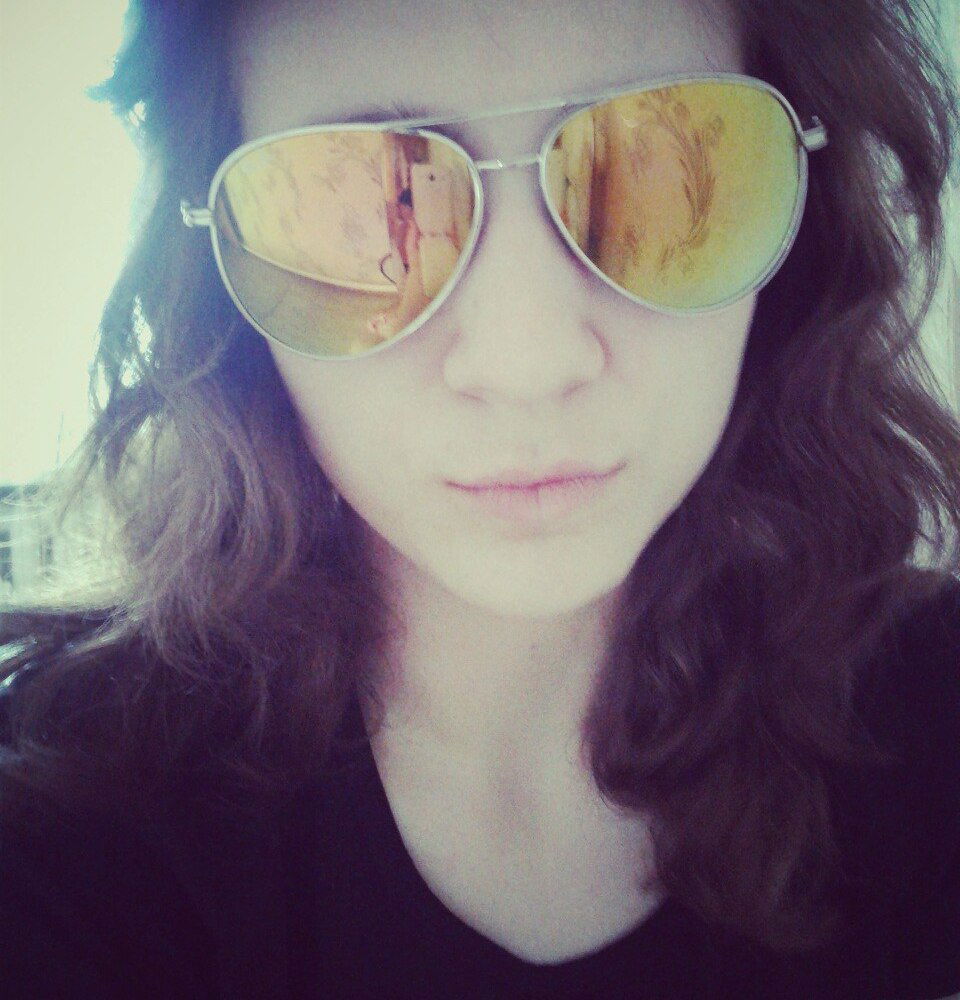 Александра Леонова