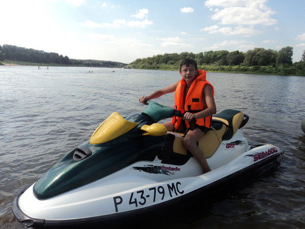 Михаил Титов