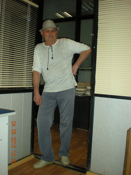 Анатолий Ухов