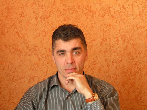 Альтаир Бах