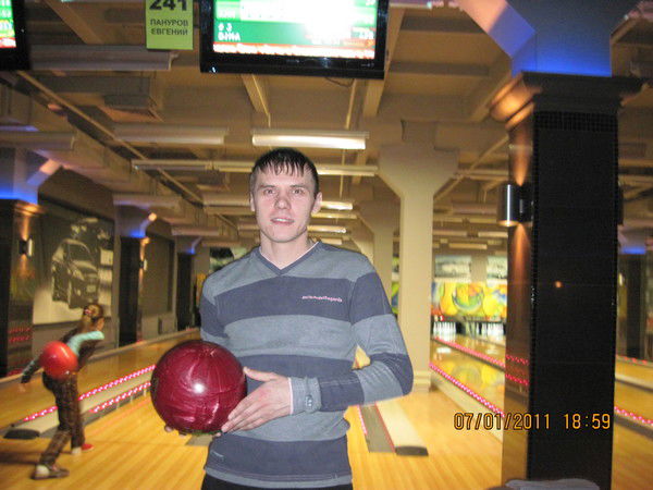 Дмитрий Лазарев