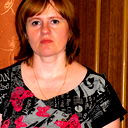 Лена Коноплёва.
