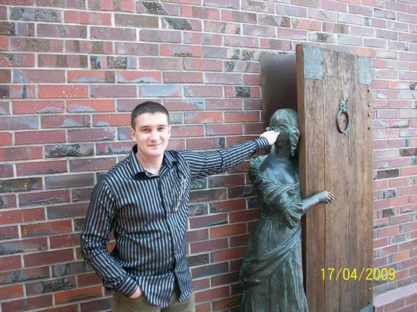 Андрей Кондин