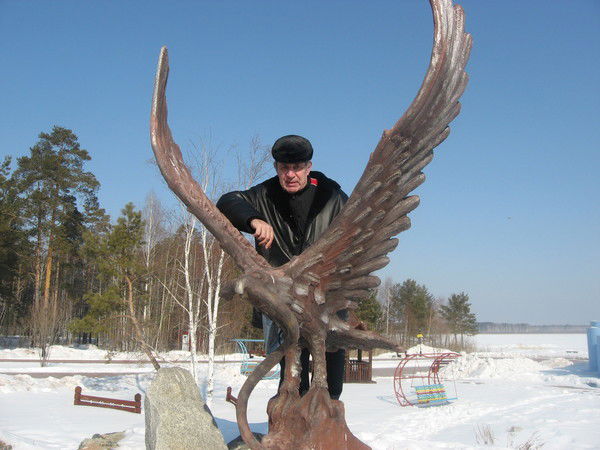 Анатолий Львов