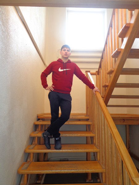 Валера Мельников