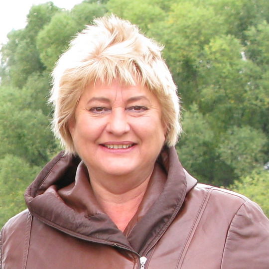 Таня Инизарова